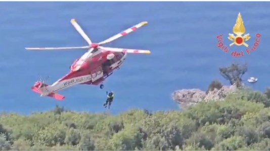 DisavventureEscursionista si perde in un&rsquo;area impervia di Bagnara, tratto in salvo dal soccorso aereo dei vigili del fuoco