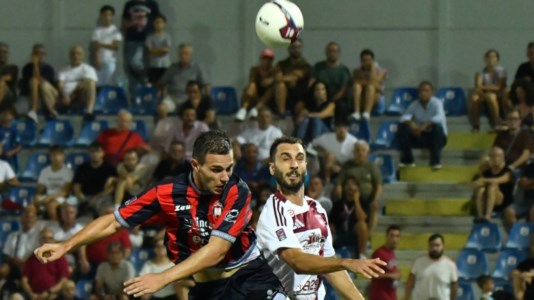 Serie CCrotone -Trapani, allo Scida passano i siciliani dell’ex Aronica: finale 1-2