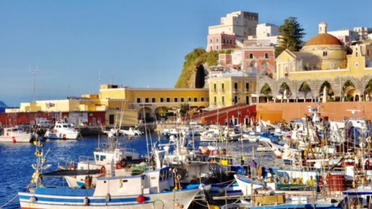 Lieto fineRitrovata la barca a vela partita da Vibo e dispersa nel Tirreno: è a Ponza, le due persone a bordo stanno bene