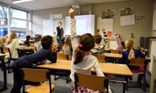 Manovra economicaTagli alla scuola, più di 5mila docenti in meno in tutta Italia. Uil: «In Calabria effetti disastrosi dopo il dimensionamento»