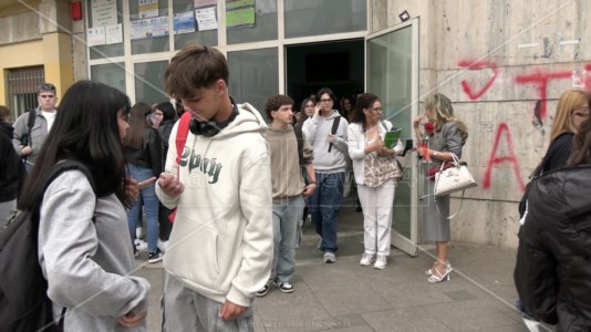 Nuovo annoRitorno in classe a Vibo Valentia, primo giorno di scuola «traumatico» per gli studenti