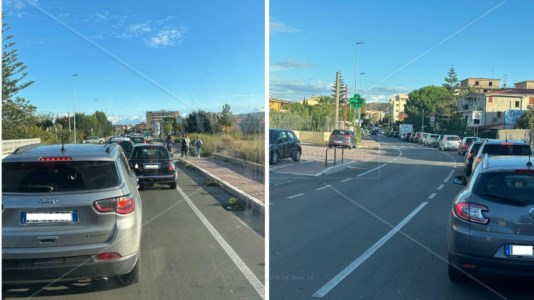 ImbottigliatiTutti a scuola, a Crotone moltissimi in ritardo: lunghe code sulla strada che avrebbe dovuto smaltire il traffico verso il centro