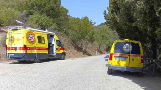 le squadre del Soccorso alpino speleologico (foto Ansa)