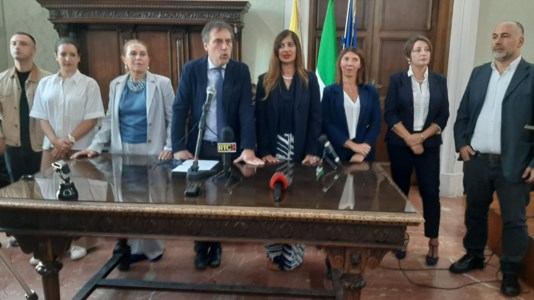 Le scelte del sindacoCatanzaro, Fiorita presenta la nuova giunta e sposta avanti l’orizzonte politico: «Completerò il mandato con questa squadra»