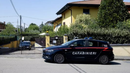 Orrore nel ParmenseNeonati sepolti nel giardino di casa, nuovo sopralluogo dei carabinieri per cercare ulteriori resti del secondo corpicino