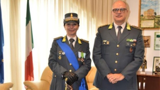 Cambio al verticeIl tenente colonnello Roberta Masci è la prima donna alla guida del Gruppo di Cosenza della Guardia di finanza