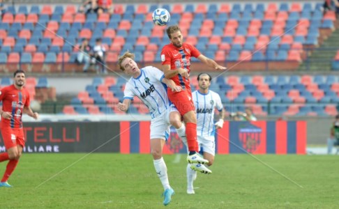 Il match al MarullaIl Sassuolo batte il Cosenza: lupi beffati dal gol di Laurientè nella ripresa