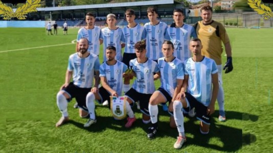 Promozione BPrimo punto per il Caraffa grazie al gol “fortuito” di Comito: «Avevo messo il pallone in area, ma poi è andato verso la porta»