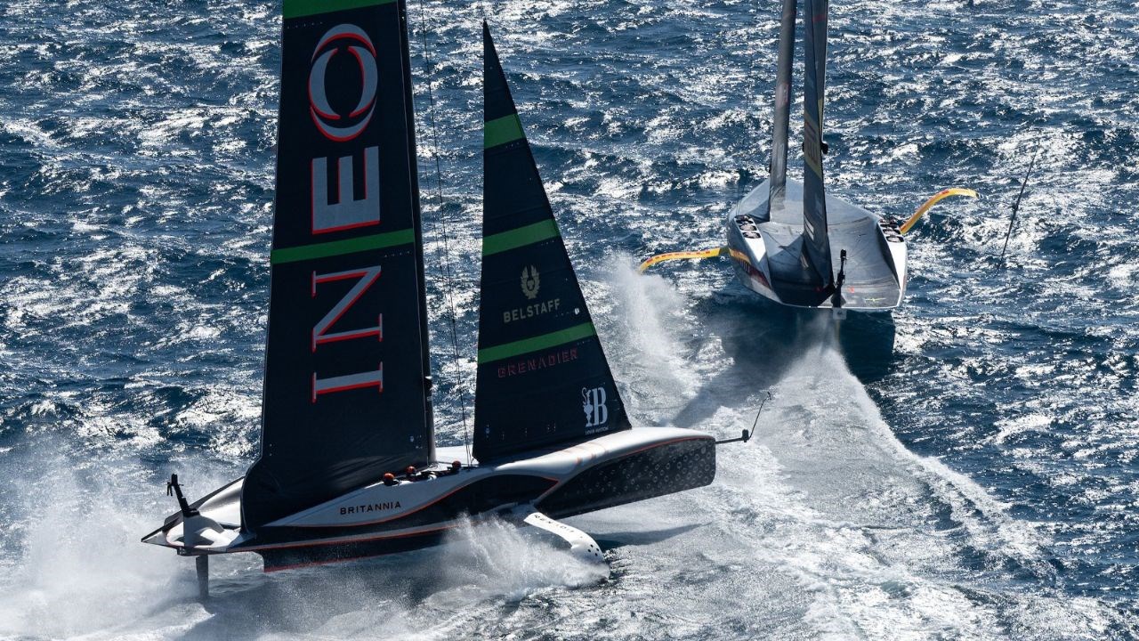 La sfida in finale tra Luna Rossa e Ineos Britannia