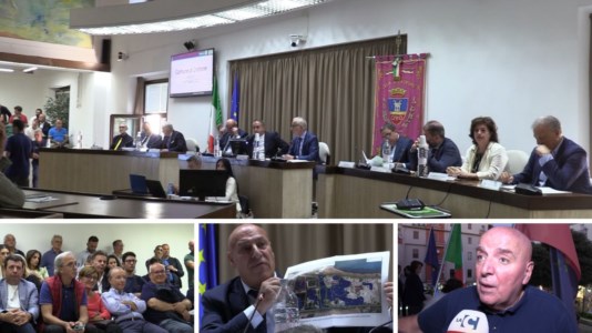 Seduta interminabileBonifica di Crotone, in Consiglio comunale più parole che fatti: evitato lo scontro frontale con Eni. E Voce boccia la sua stessa maggioranza