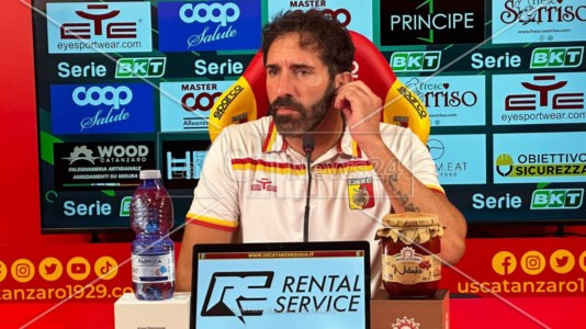 Post partitaCatanzaro-Modena 2-2, Caserta: «Non abbiamo giocato bene ma il rigore che non ci hanno concesso era netto»