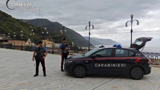 I controlli del territorioDroga, spacciavano marijuana sulla spiaggia nel Reggino: arrestati un uomo e una donna