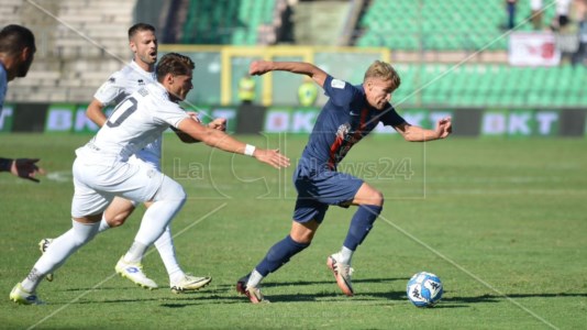 Corsi e ricorsiSerie B, arriva la crisi d’autunno del Cosenza: è già successo negli ultimi tre campionati