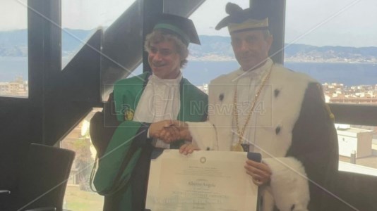 Il riconoscimentoA Reggio il conferimento della laurea honoris causa in Scienze forestali e ambientali ad Alberto Angela