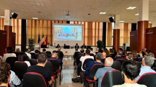 Il seminarioL&rsquo;intelligenza artificiale e la propriet&agrave; intellettuale temi di un workshop dell&rsquo;Unical. &laquo;Rivoluzioner&agrave; il giornalismo&raquo;