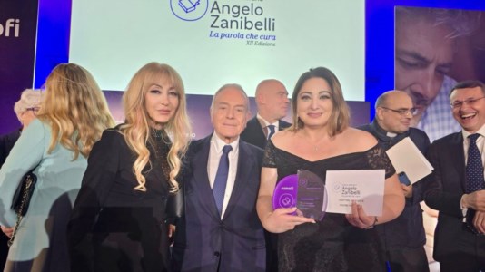 Sul podioIl libro di Francesca Lagatta “Vite di Cristallo” vince il Premio letterario Zanibelli