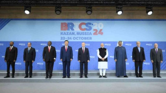 Verso le elezioni UsaLa sfida dei Brics all’Occidente: no a un unico padrone del mondo! Intanto a Kazan parte il disgelo fra Cina e India