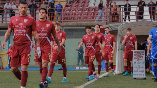 Verso il matchSerie D, il Locri cerca punti in Sicilia: gli amaranto di Ciccio Cozza pronti alla sfida contro il Castrumfavara