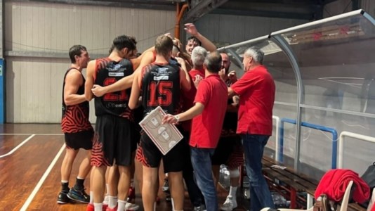 Serie B InterregionaleBasket, la Sintegra Rende trionfa in casa dell’Antoniana: i ragazzi di coach Carbone vincono 84-71