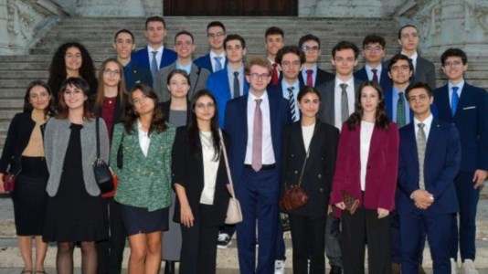 Tutti i nomiUno studente di Cosenza tra i 25 Alfieri premiati da Mattarella: per Gabriele Garofalo diploma in 4 anni e passione per il calcio