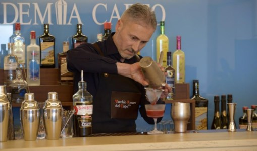 La decima edizioneLimbadi, la distilleria Caffo pronta a ospitare la gara “BarTales cocktail competition”