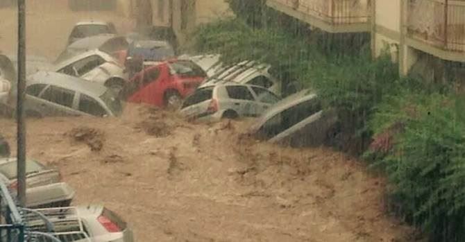 Una delle immagini dell’alluvione di Rossano Corigliano