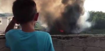 Ciambra di Gioia Tauro, autodifesa e polemiche razziste dopo l'incendio nel ghetto rom (VIDEO)