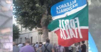 La protesta di Fratelli d’Italia a Castrovillari