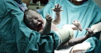 Unicef: a Capodanno nasceranno nel mondo oltre 395mila bambini 