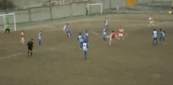 Un gol da Champions: il giocatore della Cassano Sybaris fa sognare i tifosi (VIDEO)