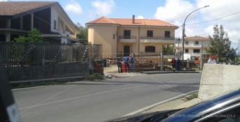 Autobomba nel Vibonese, giovane gravemente ferito 