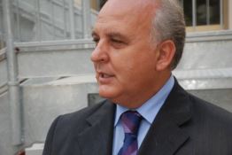 Siderno, scarcerato l'ex sindaco Alessandro Figliomeni
