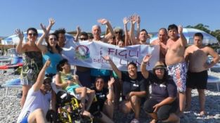 Mare senza barriere per i ragazzi disabili di Corigliano-Rossano