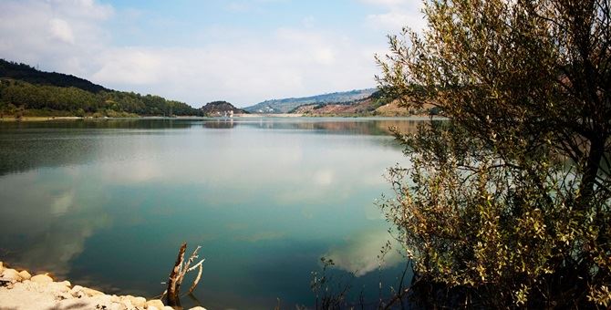 Il lago Angitola