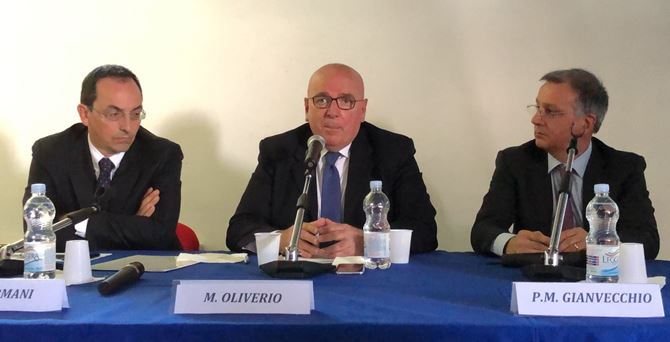 Gian Vittorio Armani, Mario Oliverio e Pietro Mario Gianvecchio