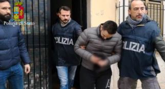 Latitante da un anno, catturato a Rosarno Antonino Pesce. Agli agenti: «Mi arrendo» (VIDEO)