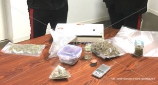 Hashish e marijuana in casa, arrestati due studenti universitari