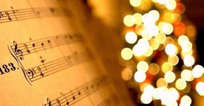 Il Natale a suon di musica. Immagine di repertorio
