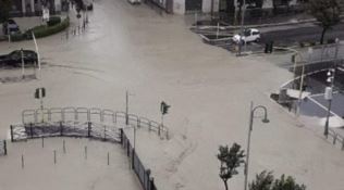 Maltempo, il sindaco di Crotone ai cittadini: «Non uscite di casa»