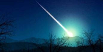 Spettacolare meteorite illumina i cieli della Calabria