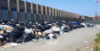 Emergenza rifiuti, la Regione firma una nuova ordinanza