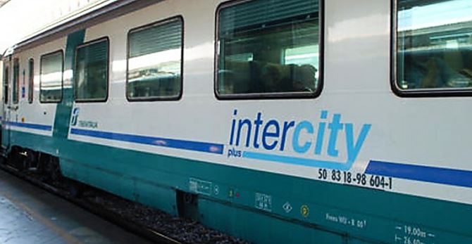 Treni intercity