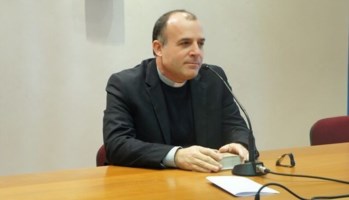 Il nuovo vescovo di Crotone Angelo Panzetta