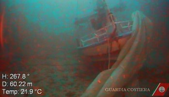 Naufragio a Lampedusa, la barca trovata sui fondali