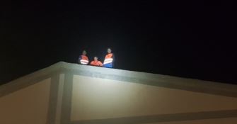 Notte sul tetto per gli operai del verde pubblico di Corigliano-Rossano