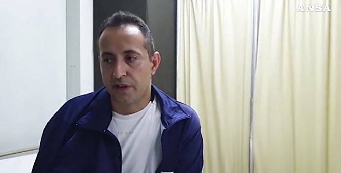 Roberto Caldarulo, caporalmaggiore dell’Esercito italiano in un frame del video ansa