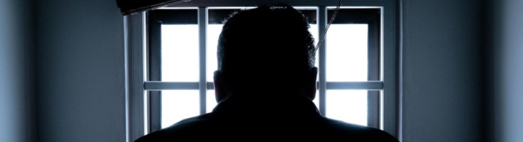 ‘Ndrangheta, il virus spinge i boss calabresi fuori dal carcere: chi è uscito e chi spera