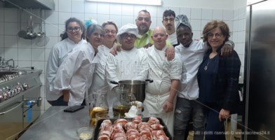 A Settingiano il catering si fa “sociale” e in cucina si mescolano le diversità