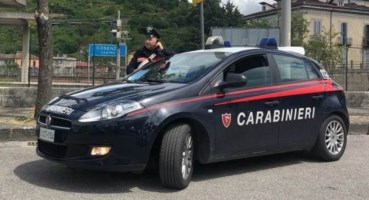 Cosenza, un chilo di droga nel trolley: arrestato dai carabinieri