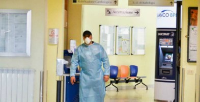 Coronavirus, il ministero: «Obbligo di quarantena per chi torna dalla Cina»